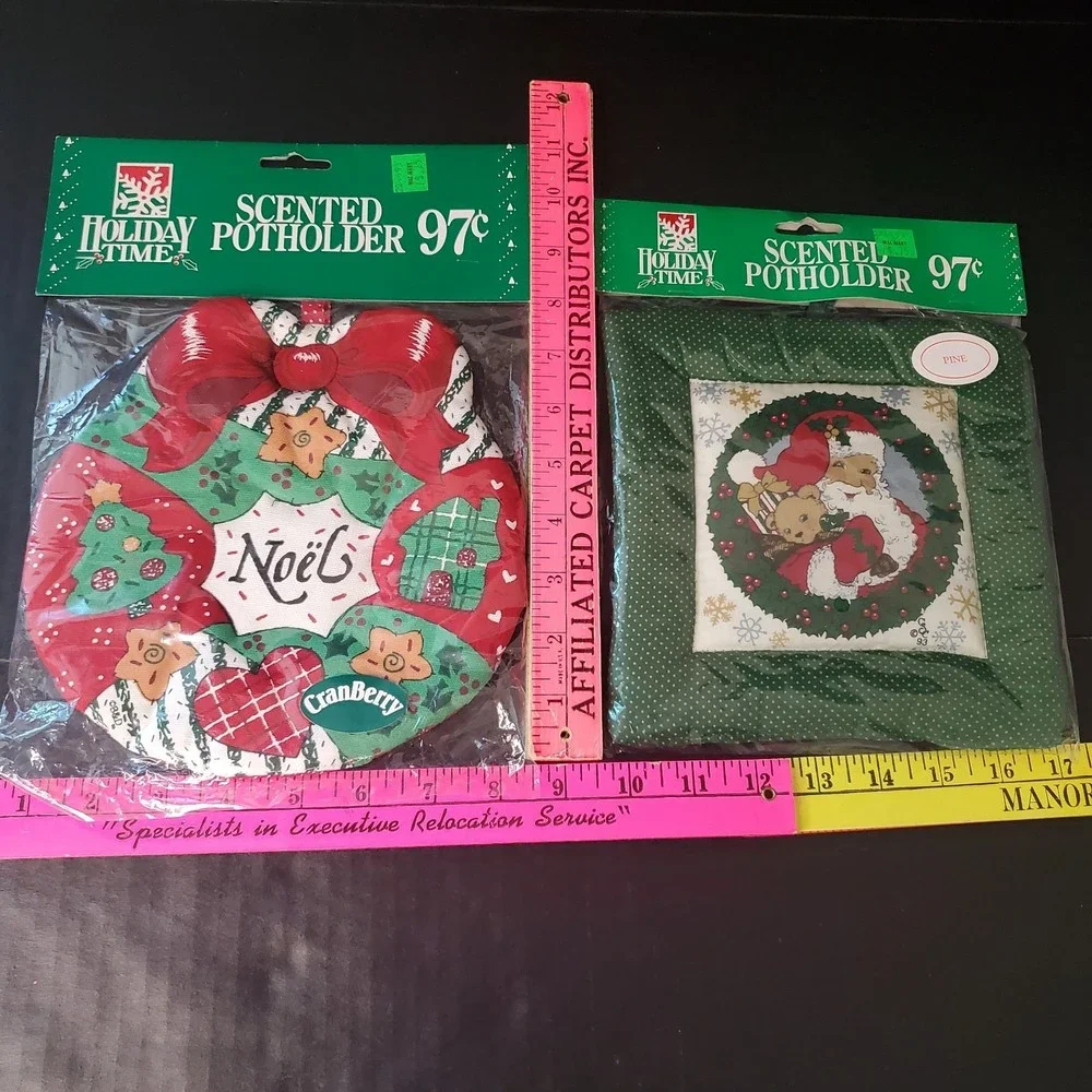 VTG Christmas Scented Potholder Pot Holders Cranberry Wreath, Pine Santa Claus